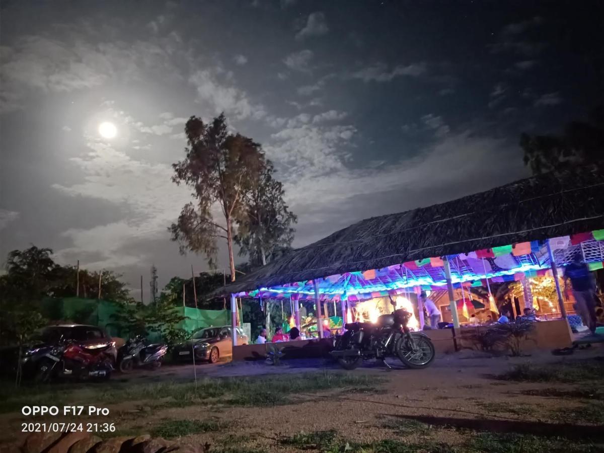 Island Vibes Hampi Guesthouse Esterno foto